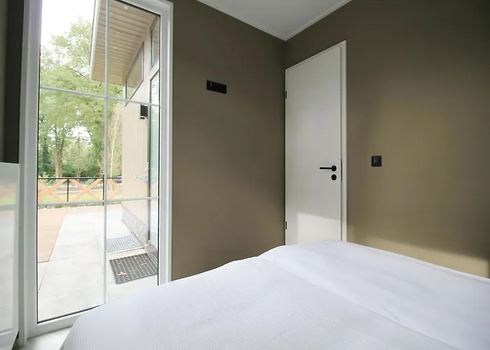 Modern Lakeview In Veluwe