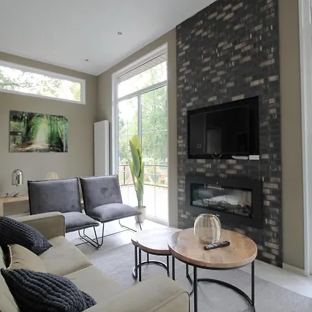 Modern Lakeview In Veluwe Vakantiehuis *