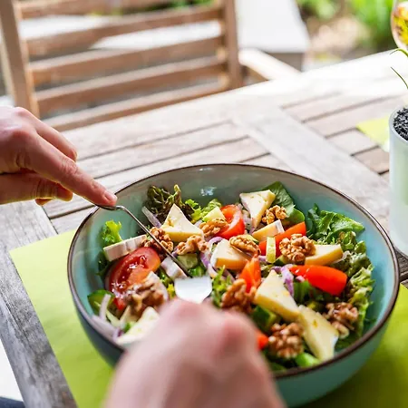 Modern Lakeview In Veluwe Vakantiehuis